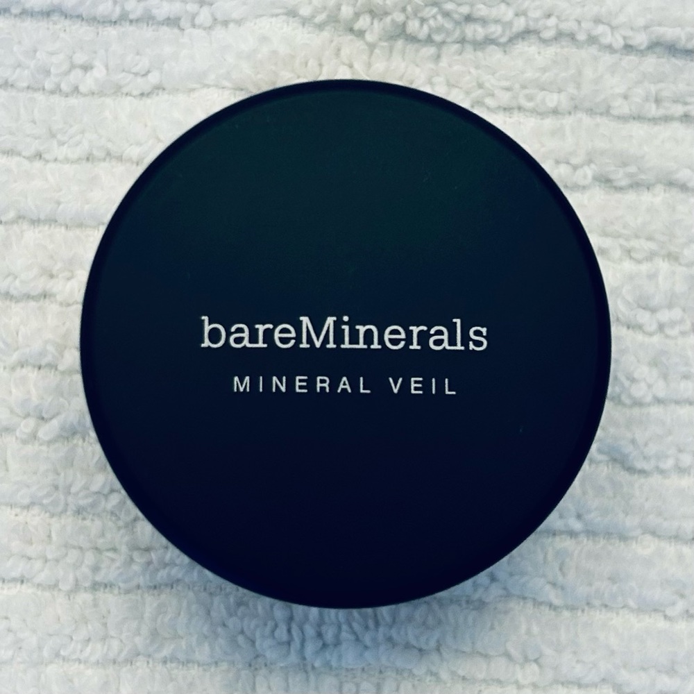 bareMinerals Mineral Veil Finishing Powder